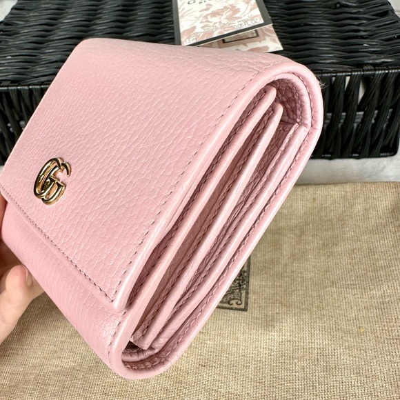 Gucci Marmont pink leather compact mini wallet crossbody or bum bag with chain - Picture 7 of 16